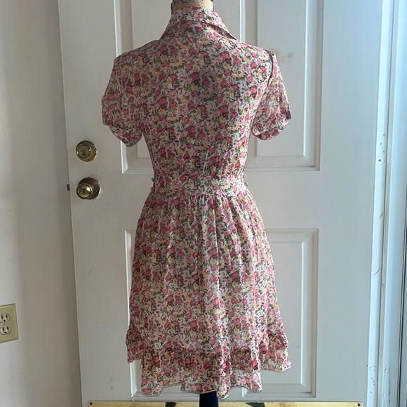 Floral Print Ruffled Dress - Picture 11 of 13